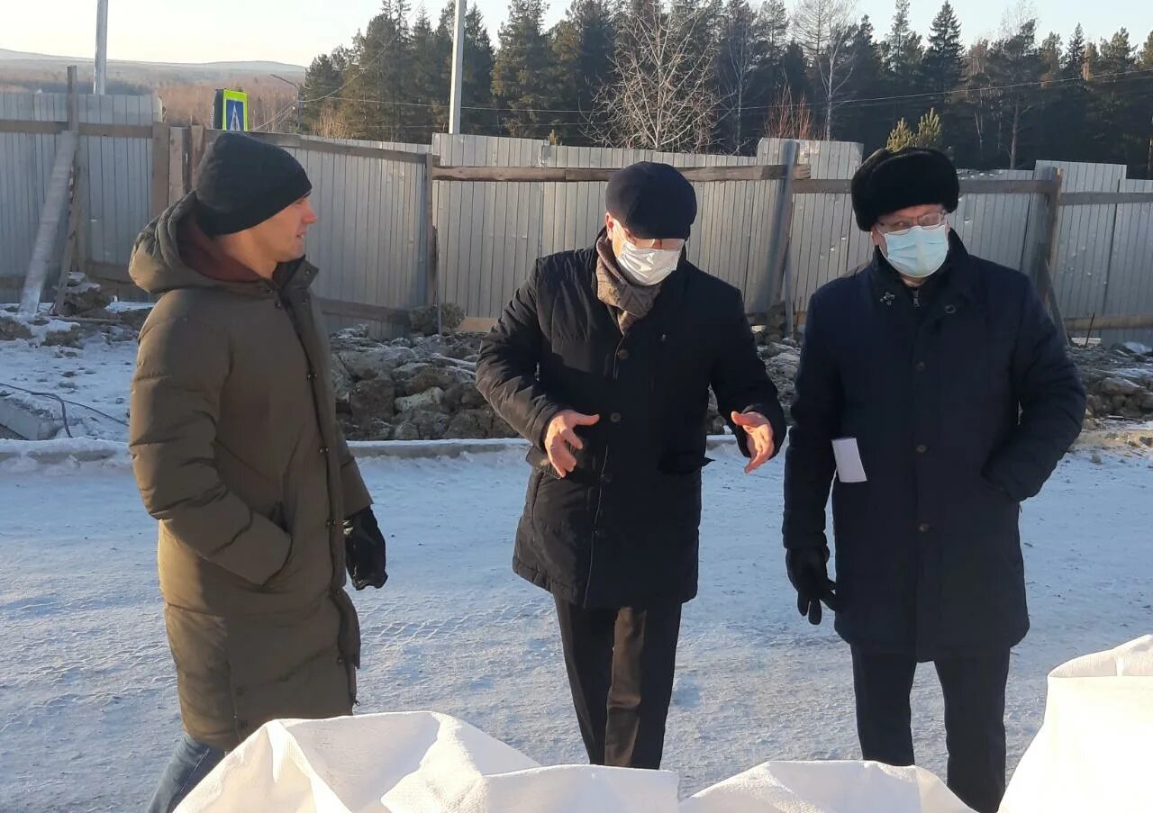 С рабочим визитом посетил