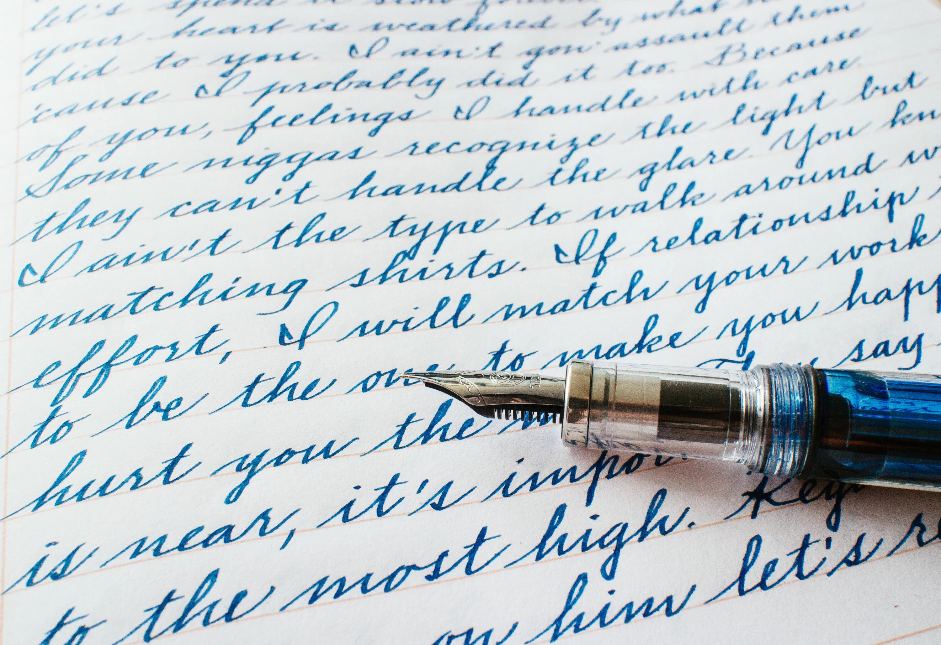 Почерк. Красивые ручные почерки. Красивая ручка для письма. Красивый взрослый почерк. Почерк девушек