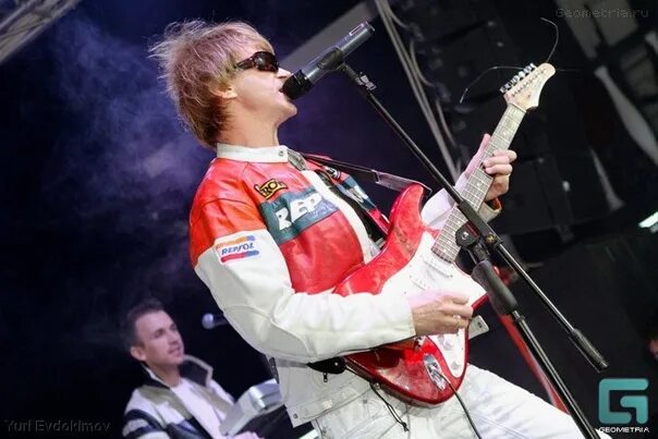 На белом покрывале января концерт. Концерт группы сладкий сон. Сергей васюта и группа сладкий сон. Сергей васюта и группа сладкий сон. Розыгрыш билетов на концерт.