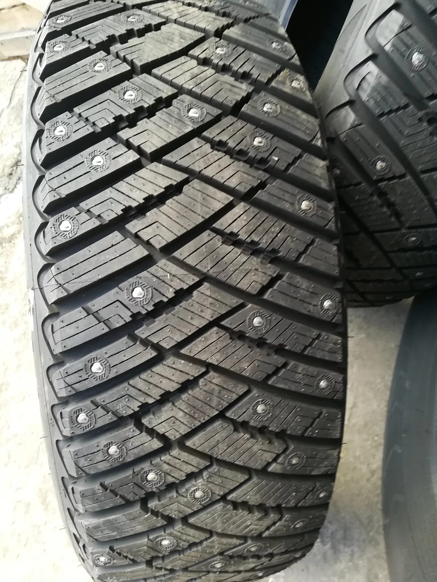 Шина гудиер айс. Goodyear ULTRAGRIP Ice Arctic. Гудиер ультра грип айс Арктик 2. Goodyear Ice Arctic. Goodyear ULTRAGRIP Ice Arctic SUV 4x4.