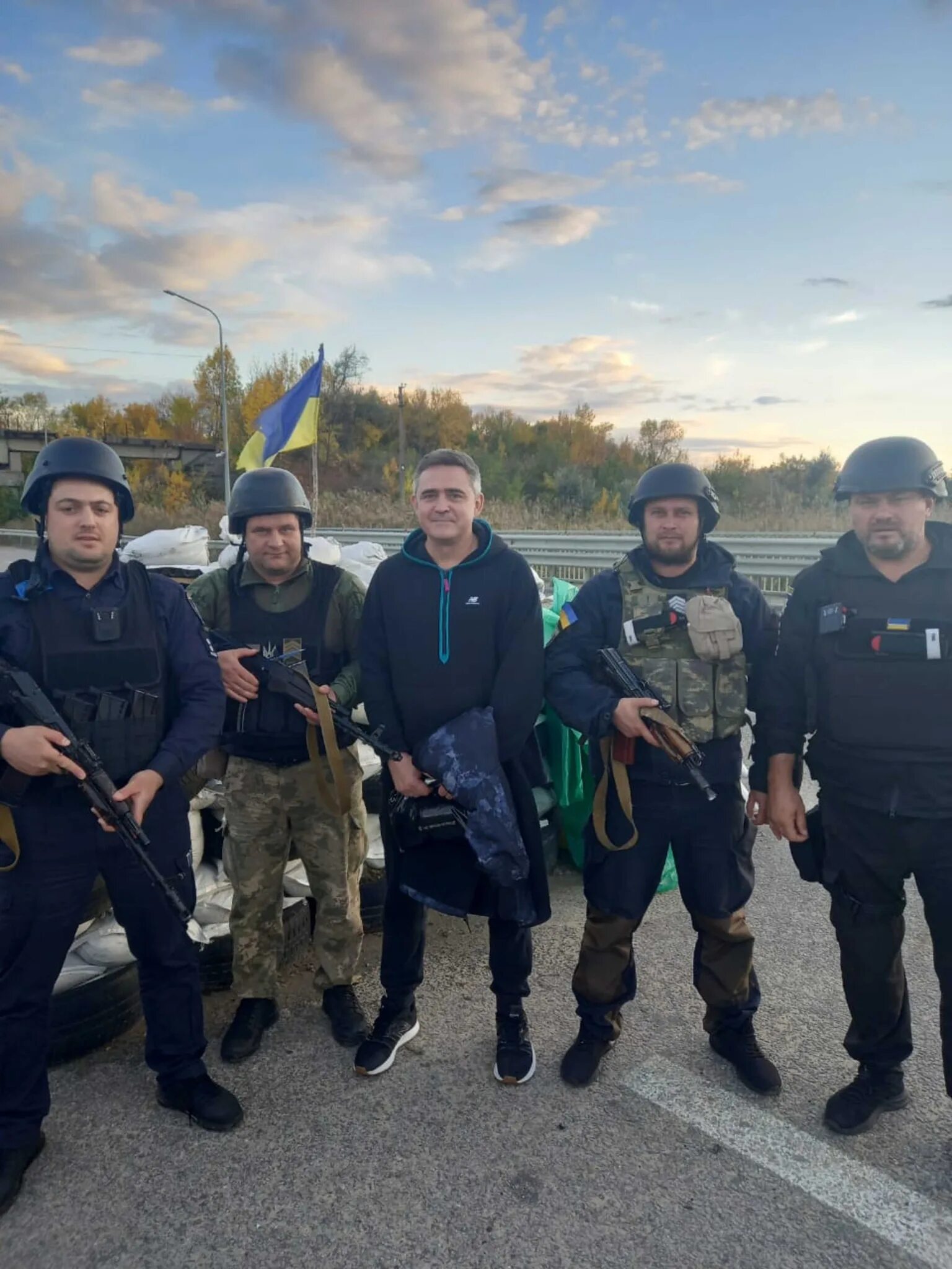 Сми франции. Новости украины сегодня российские сми. Мурашов заэс. Украинские новости. Журналисты западной украины.
