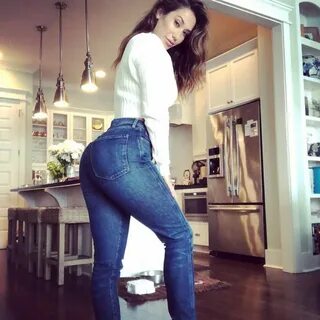 Reinem mya quinn hole in jeans