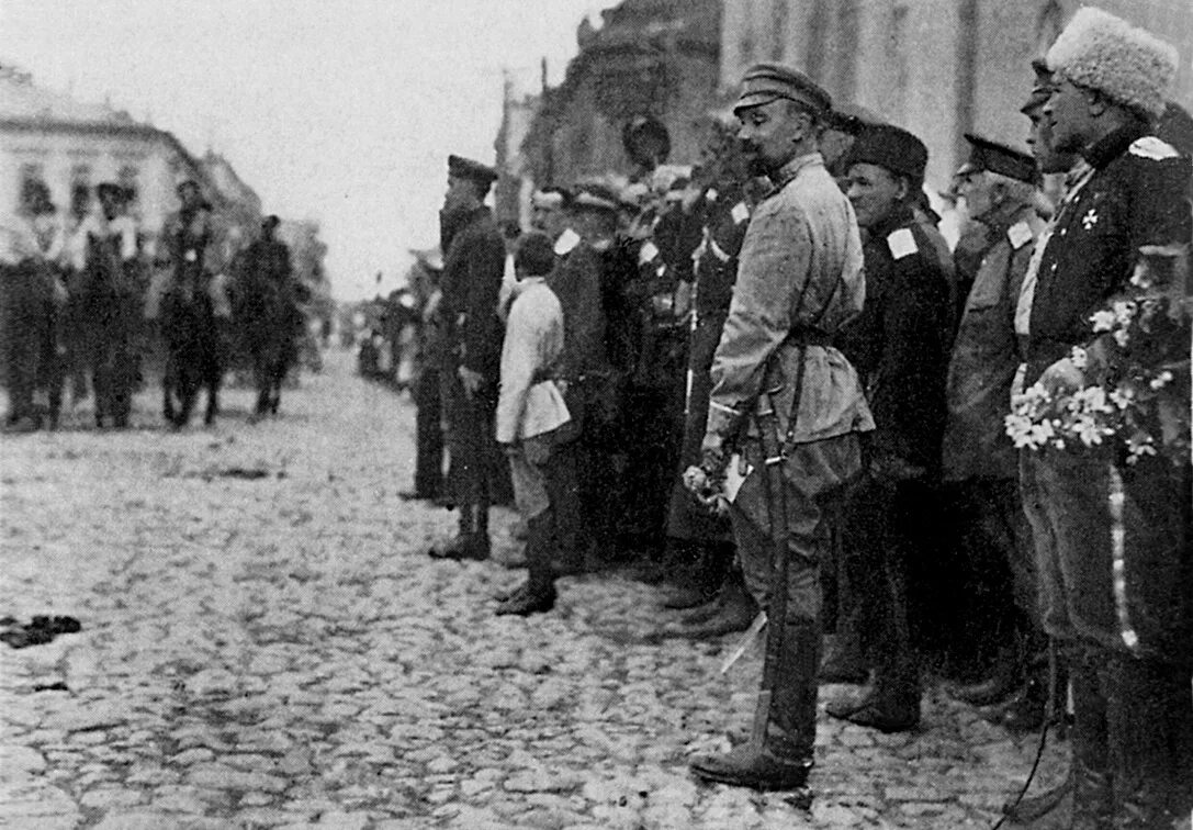 Солдатские бунты. Антивоенная демонстрация 1917 тверь. Пасхальное восстание 1916. Солдатский бунт 1917. 26 февраля 1917.