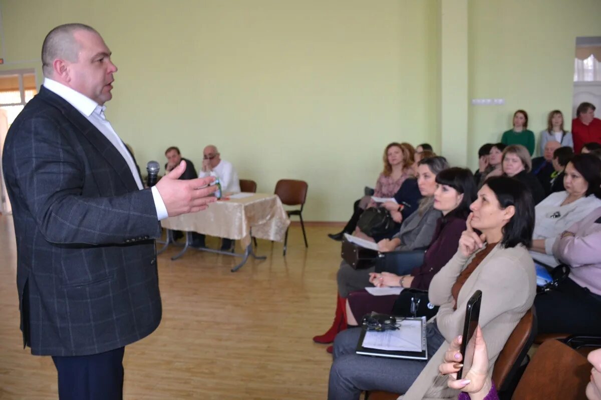 Председатель думы города невинномысска. Невинномысск люди. Новости невинномысск свежие. Ддт невинномысск. В городе невинномысске школа 20.