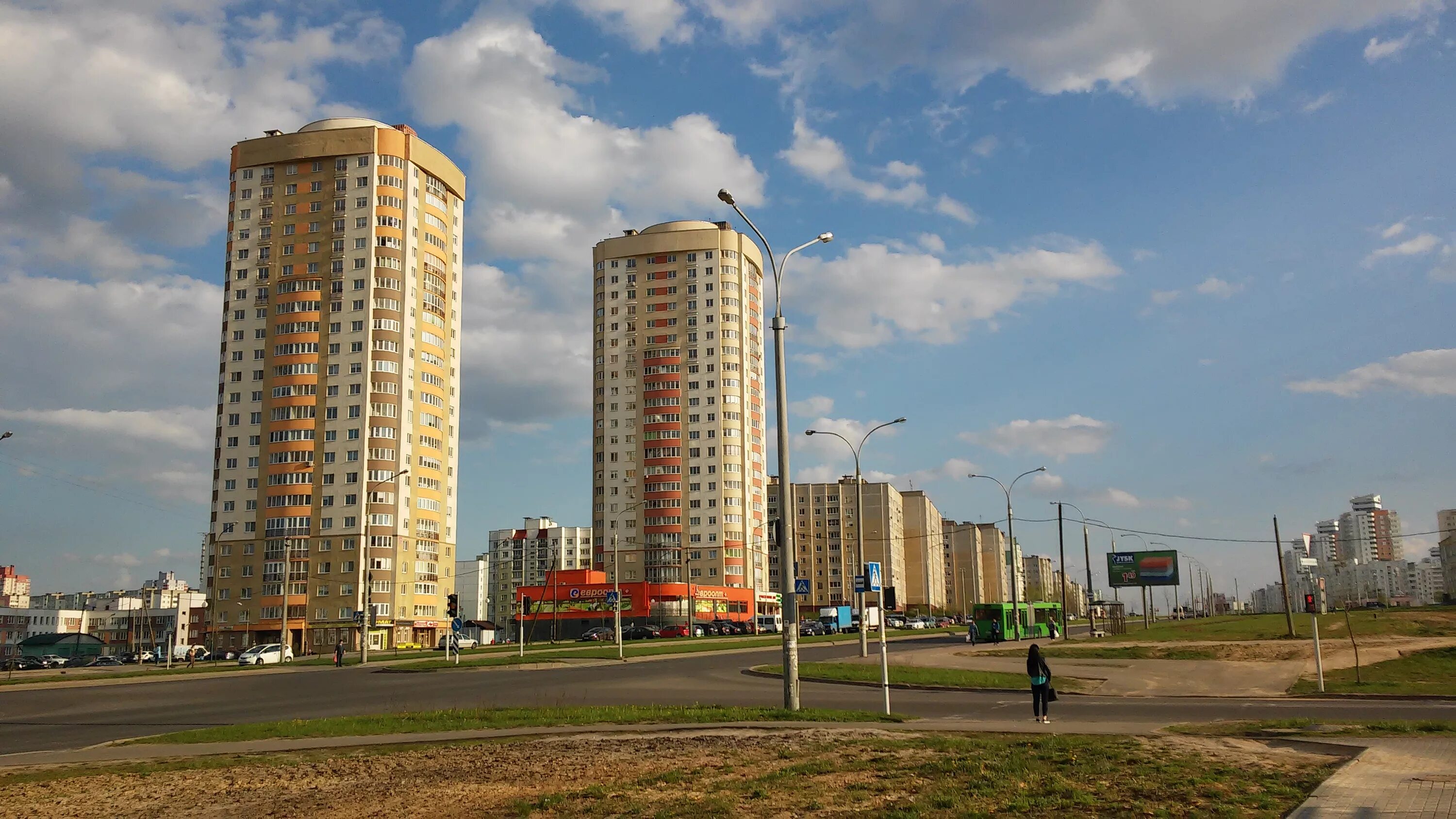 Сайт 18 минск. Колесникова 18. Ул. Колесникова 18 - в Минске. Минск ул.Колесникова д.8. Минск Беларусь вид сверху.