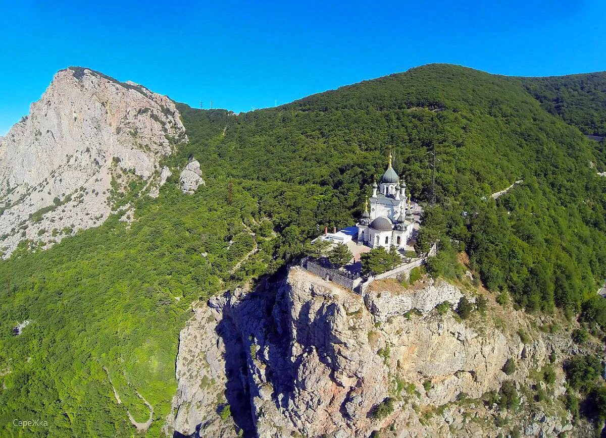 Церковь на горе