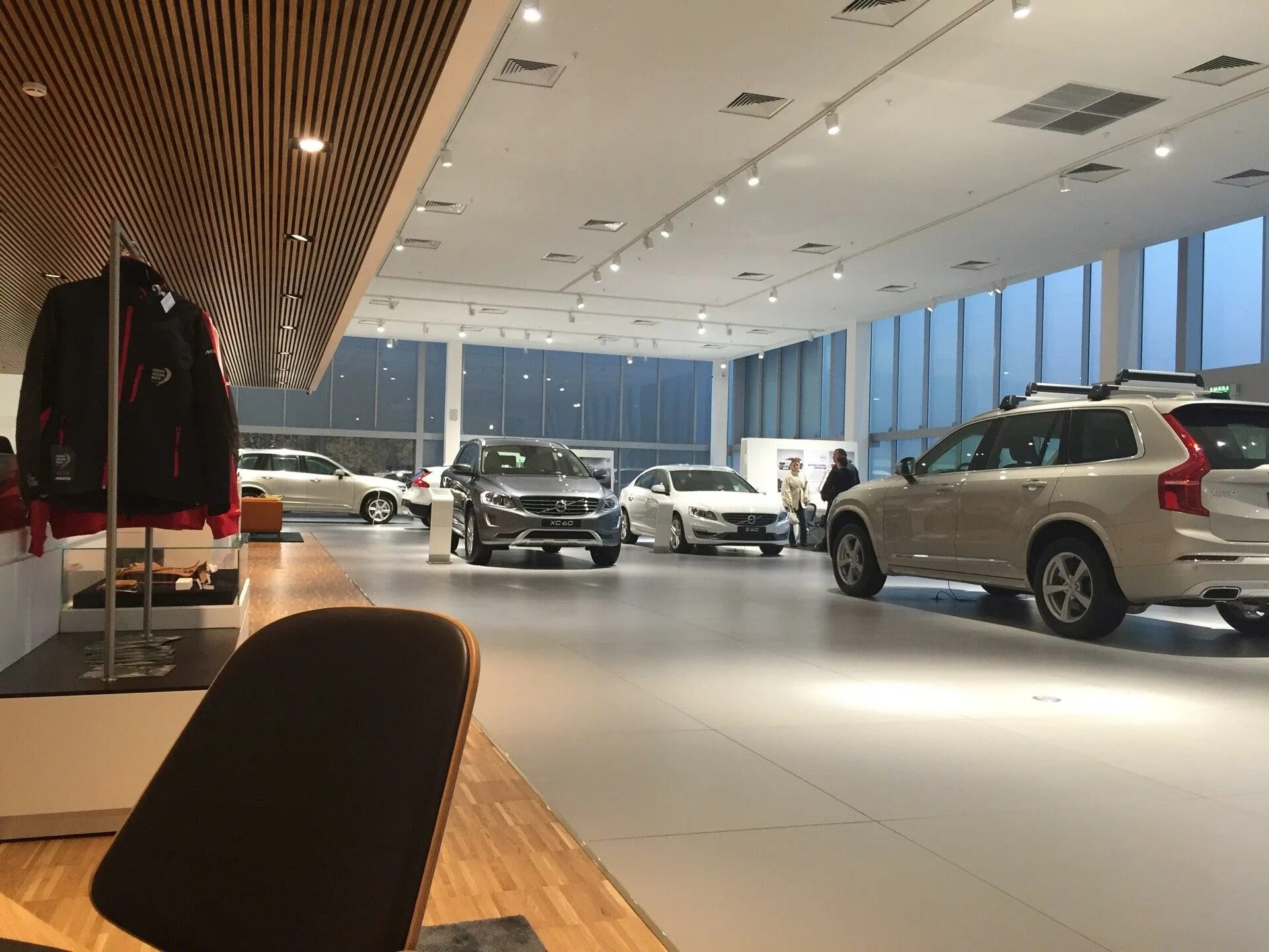 Автосалон на мкаде. Автосалон на мкаде. Автосалон на мкаде. Автосалон на мкаде. Бизнес автосалон.