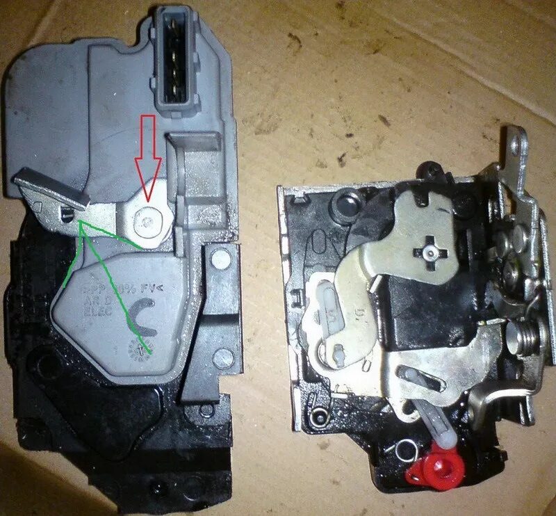 Замок ваз 2109. Лада гранта дверной замок водительской двери. Дверной замок для опель астра ж. Дверной правый замок hyundai accent. Замок задней двери додж караван 3.