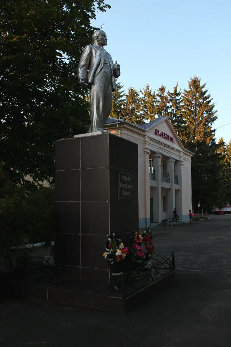 Глазуновка Орловская область. Поселок Глазуновка. Городское поселение Глазуновка. Глазуновка Орловская область население.