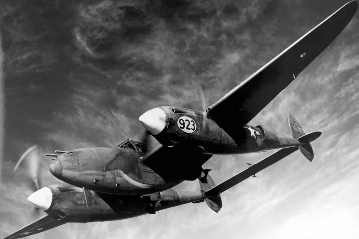 Супермарин спитфайр самолет британский. Curtiss p-40. Bell p-39 airacobra. Советский самолет лагг 3. Самолет polikarpov i-16.