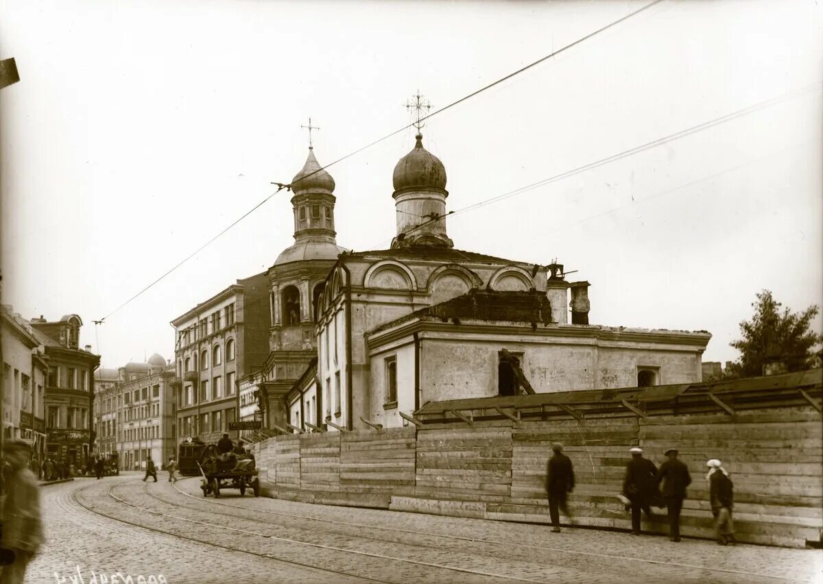 Сретенский монастырь храм Николая Чудотворца. Сретенский монастырь в Москве. Район Мещанский Сретенский монастырь. Храм Сретенского монастыря в Москве. Сретенском 17