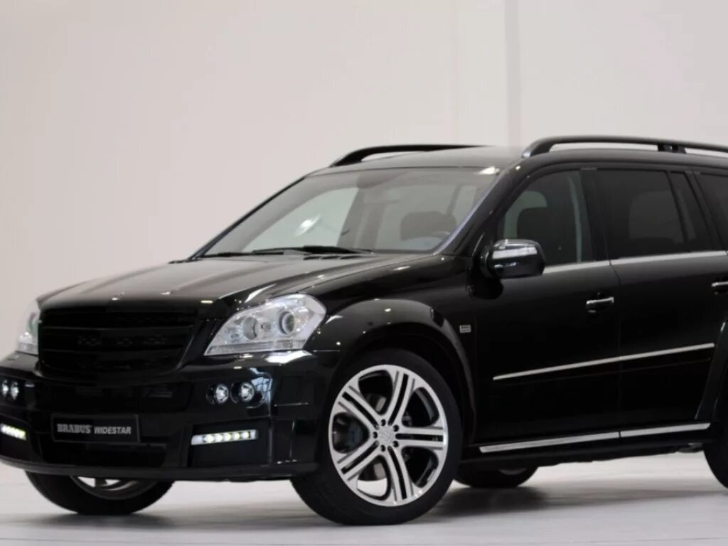 Диски gl 164. Mercedes gl x164. мерседес gl 164. mercedes gl 164 brabus. мерседес gl 500 w164.