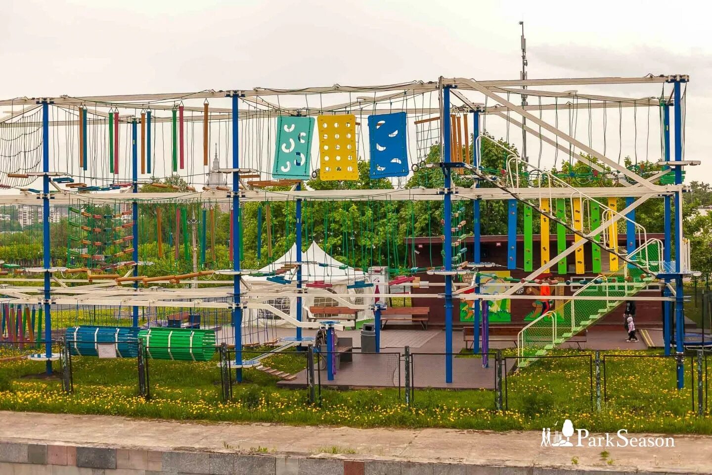 Парк Победы веревочный парк. Gammy Park Поклонная гора. Гамми парк на на Поклонной горе. Гамми парк парк Победы Москва. Гамми парк уфа