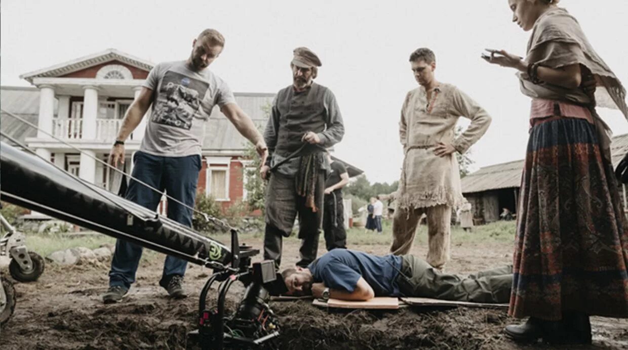 илья найшуллер хардкор. сэм винчестер сверхъестественное 2 сезон. илья найшуллер в фильме хардкор. комедия «холоп» клима шипенко. где снимался главный герой.