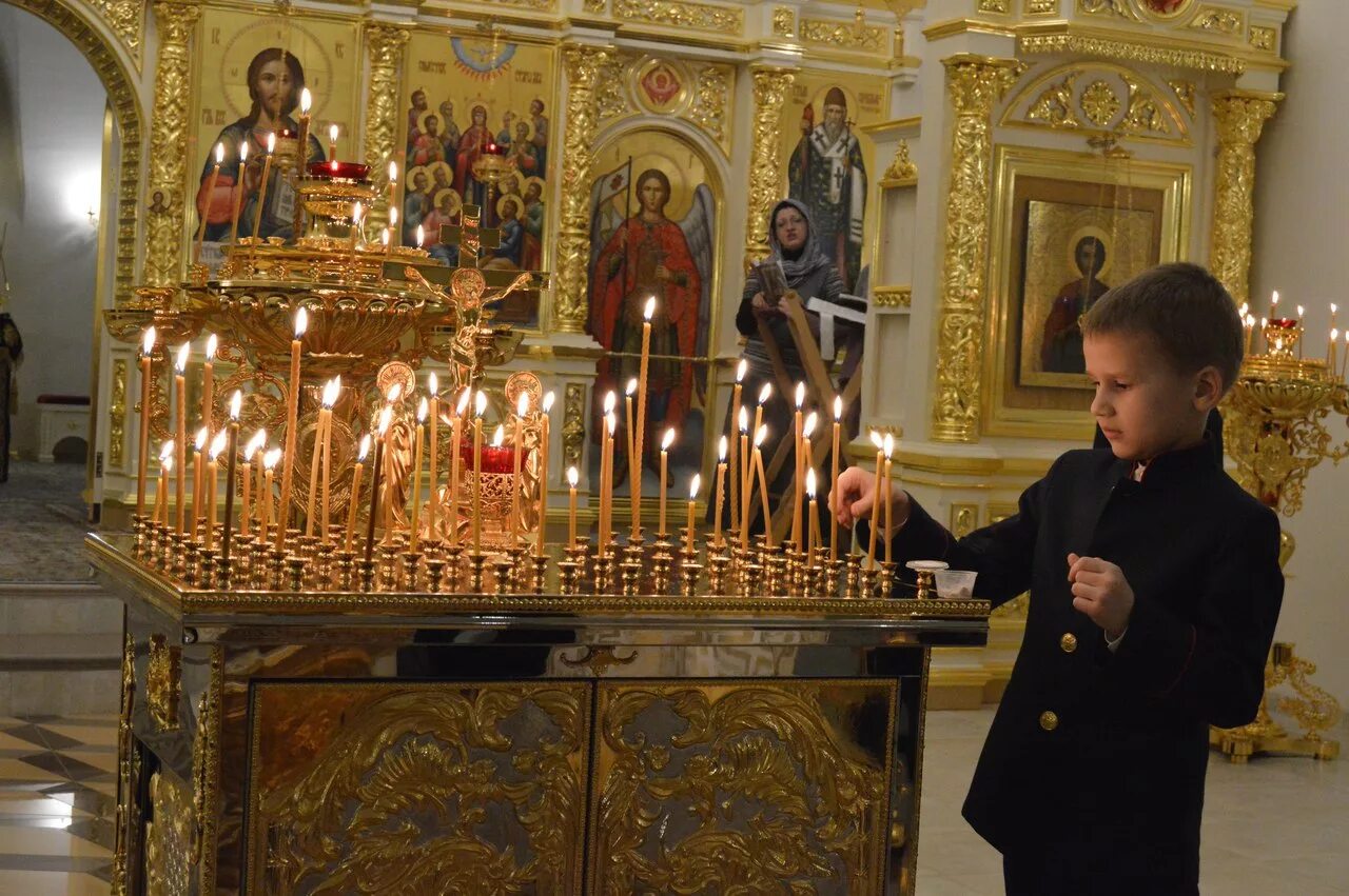 Поведения в православном храме. Этикет в церкви. Церковный этикет. Посетитель храма. Религиозный этикет Православия.