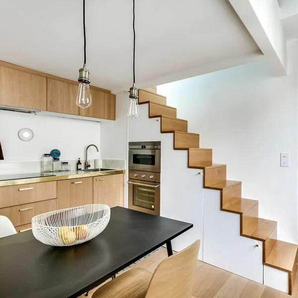 Проект кухни с лестницей en el espacio de la escalera hacer cocina Buscar con Google Kitchen under stai