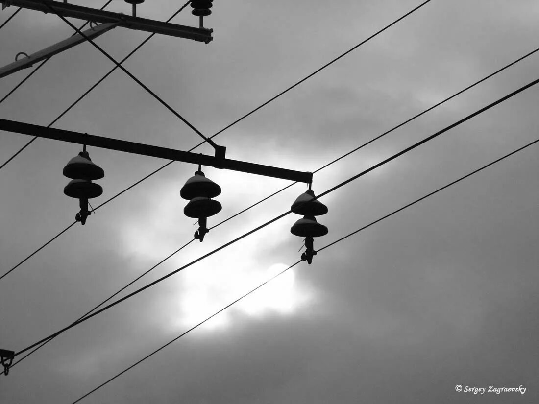 за окном стонут провода. за окном стонут провода. владимир кузьмин - я не забуду тебя (сибирские морозы. вид из окна вагона. поезд мчит в сибирские морозы.