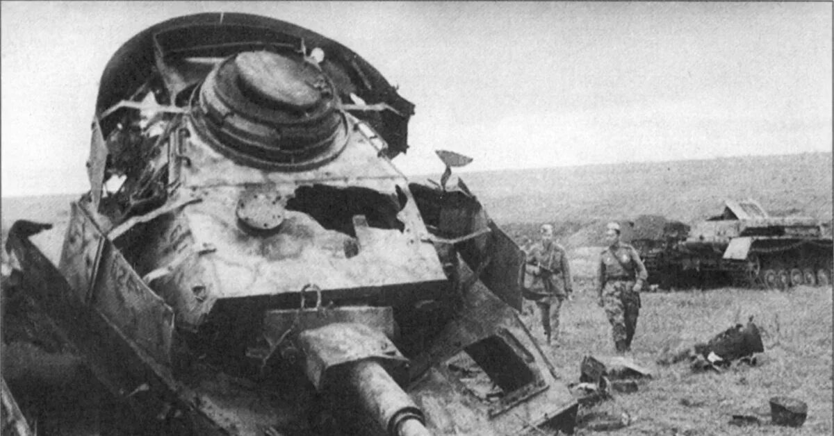 Курск бои потери. Курская битва 1943. курская дуга битва под прохоровкой. поле боя 1943 курская дуга. курская битва прохоровское сражение.