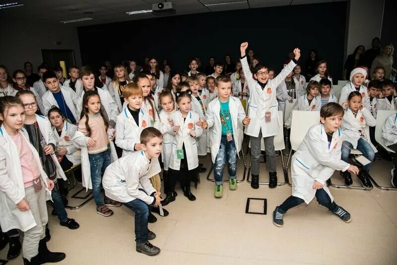 Растем вместе сочи тоннельная. Центр детского развития сочи. Центр развития сочи. Растем вместе адлер бассейн. Детский центр квентин дети.