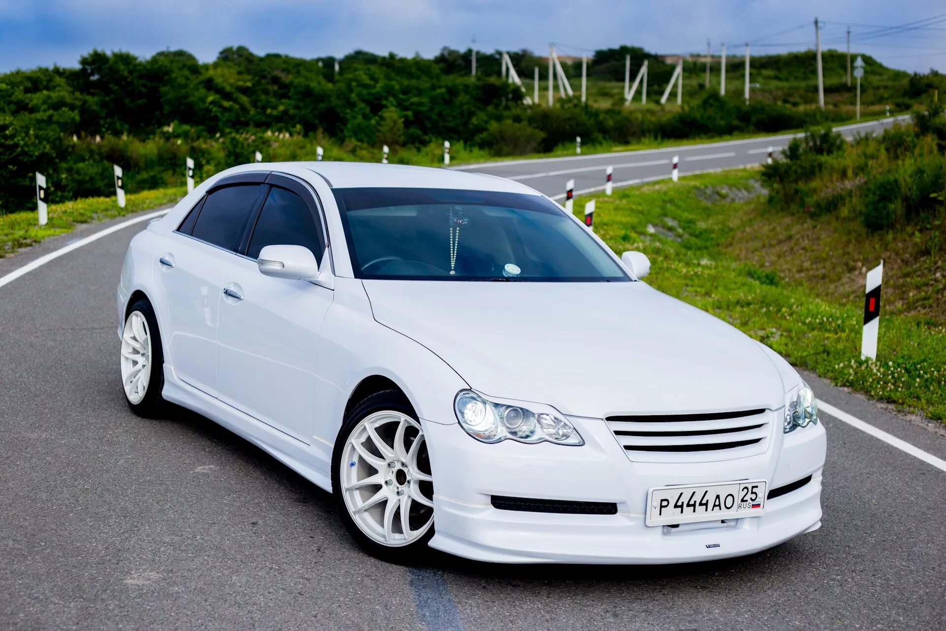 Новая марка тойота. Toyota Mark x 2008.