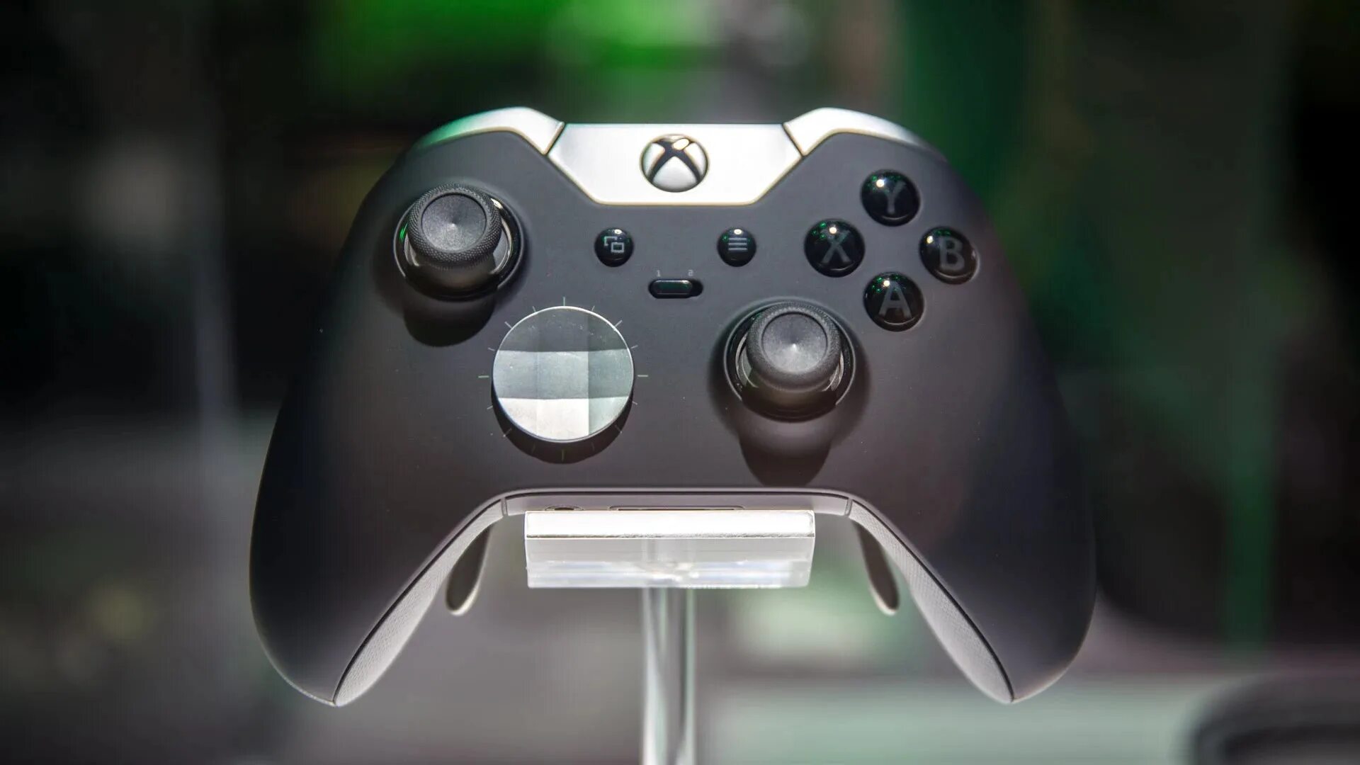 Последний джойстик. Xbox Elite Controller 1. Геймпад Xbox Elite. Xbox one Elite Controller. Новый геймпад Xbox 2023.