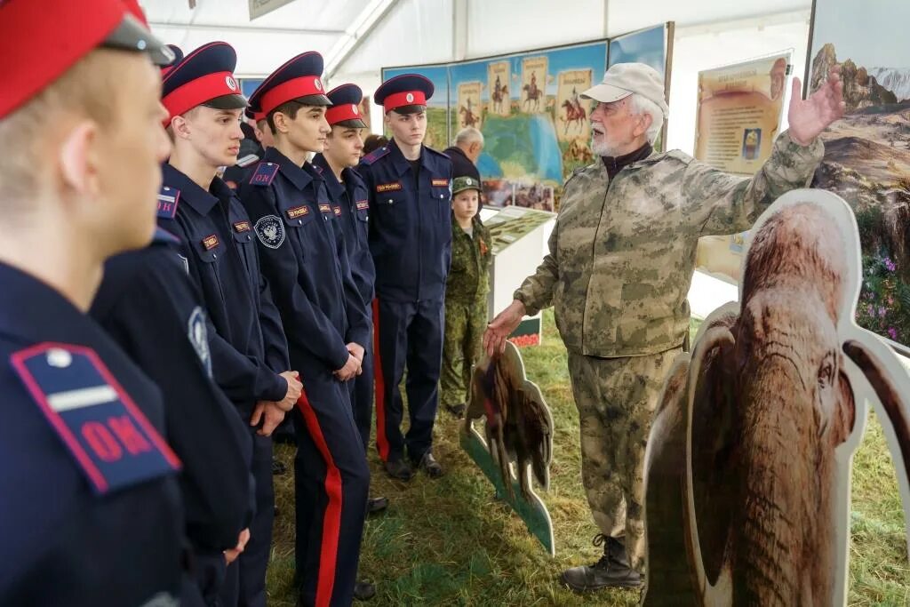 Воспетая степь 2024 фестиваль в ростовской. Фестиваль воспетая степь. Фестиваль воспетая степь 2023. Воспетая степь 2022 экологический фестиваль.