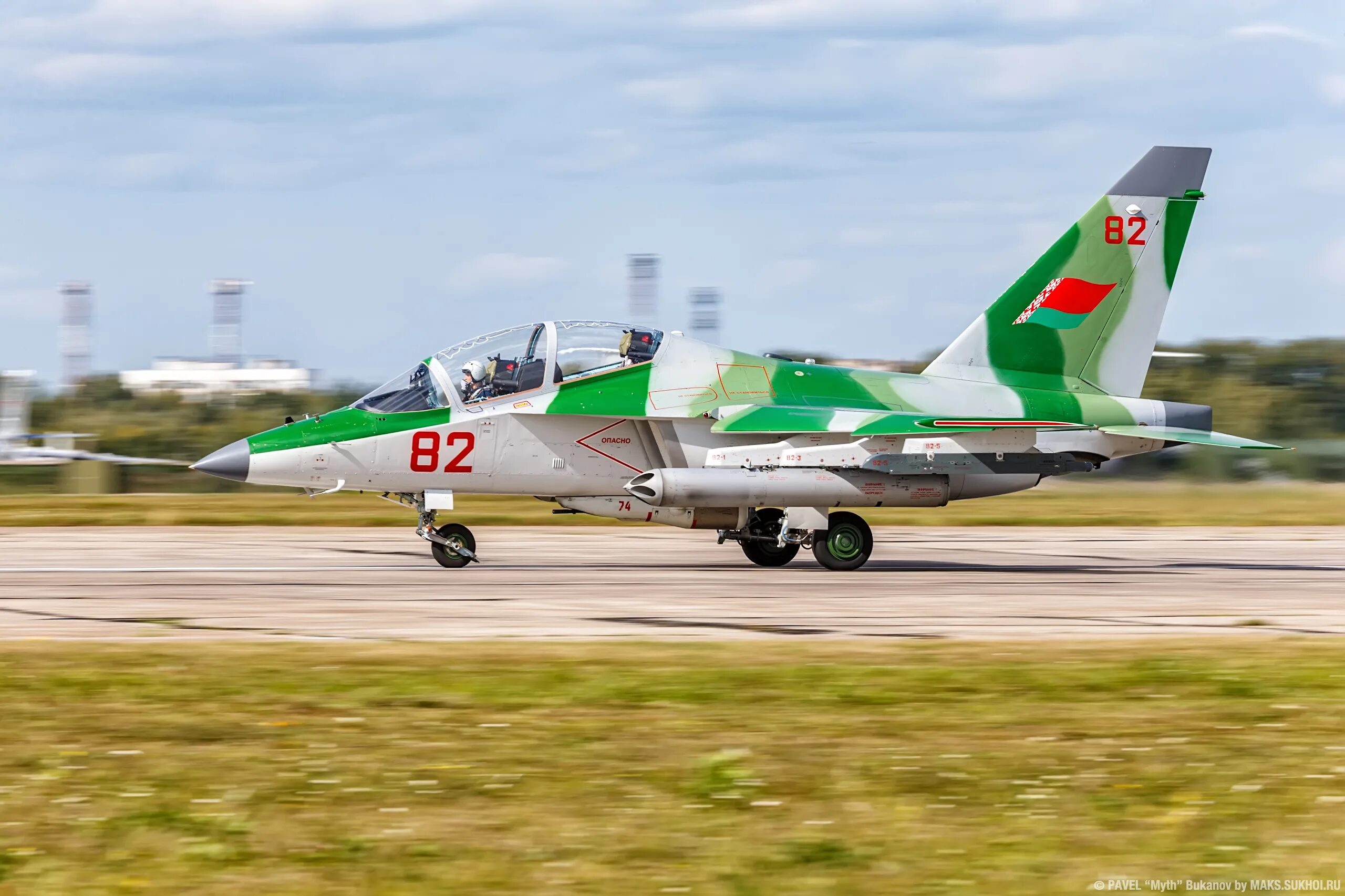 Як-130 белорусских ввс. Учебный самолет як 130. Як-130 2011 белоруссия. Су-30м казахстана png. Су-30 ввс беларуси.