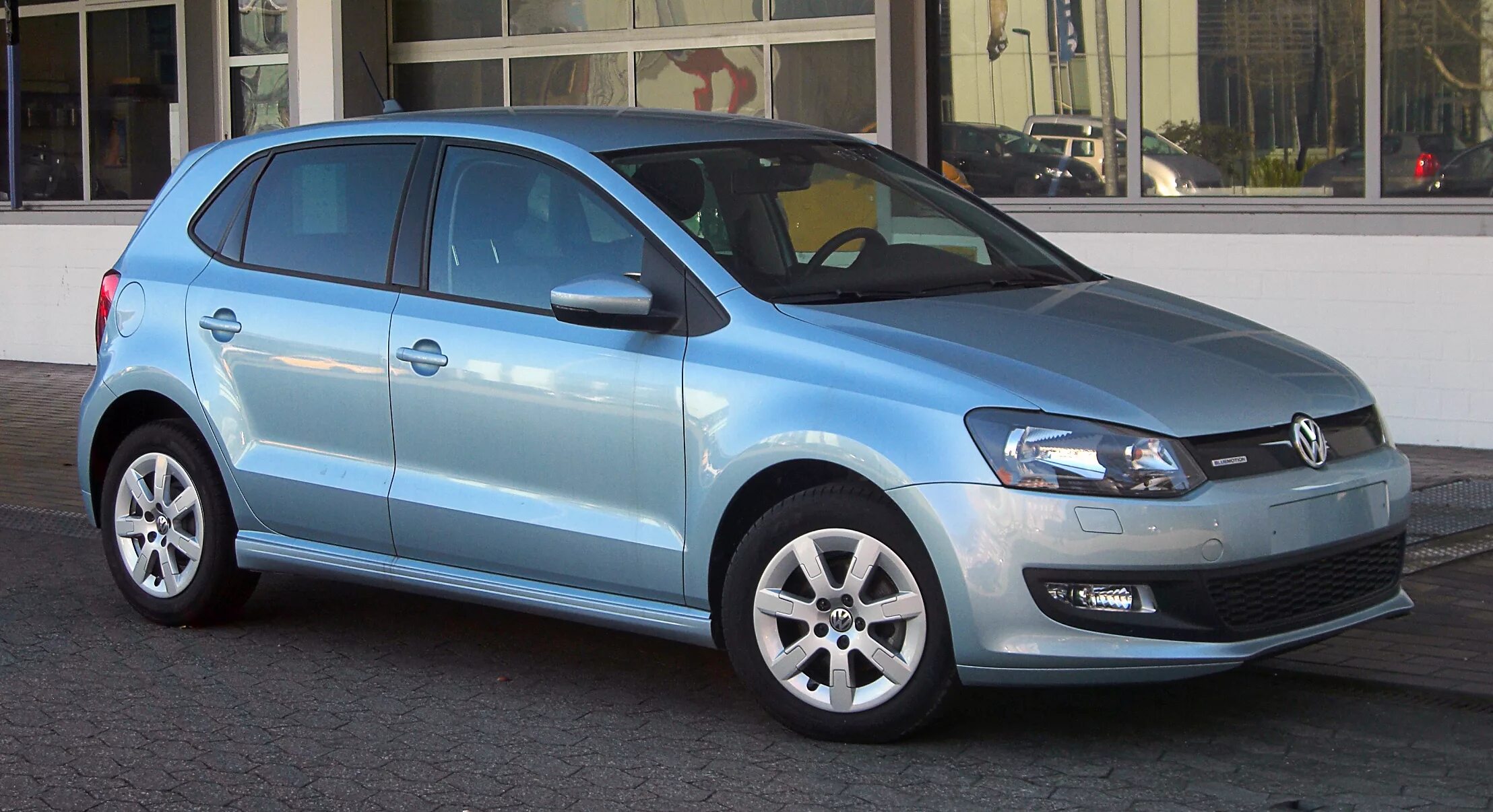 Фольксваген поло 1. Фольксваген поло 2014 год хэтчбек. Vw polo gta 5. Volkswagen polo 2010 красный. Фольксваген поло в гта 5.