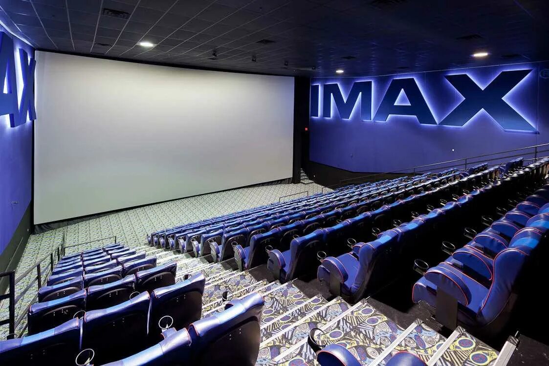 Сатурн IMAX зал 3. Кинотеатр Синема 9 зал IMAX. Что такое аймакс 3д в кинотеатре. Аймакс 3д в Москве. Columbus кинотеатр