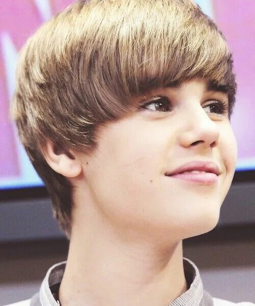 Justin bieber. Джастин бибер 28 лет. Джастин бибер в 20 лет. Джастин бибер канада. Джастин бибер канада.