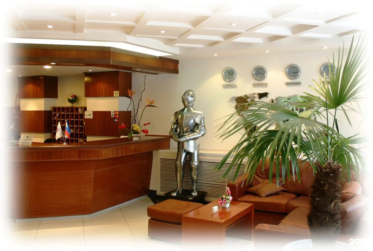 бронирование отеля турист. гостиница турист южно-сахалинск. гостиница турист. ресепшн отеля. турист пушкинский просп.