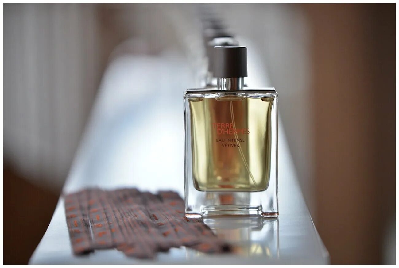 Гермес terre d'hermes. Туалетная вода twilly d hermes. Духи hermes vetiver tonka. Духи мужские гермес h24 black. Эрмес духи терра.