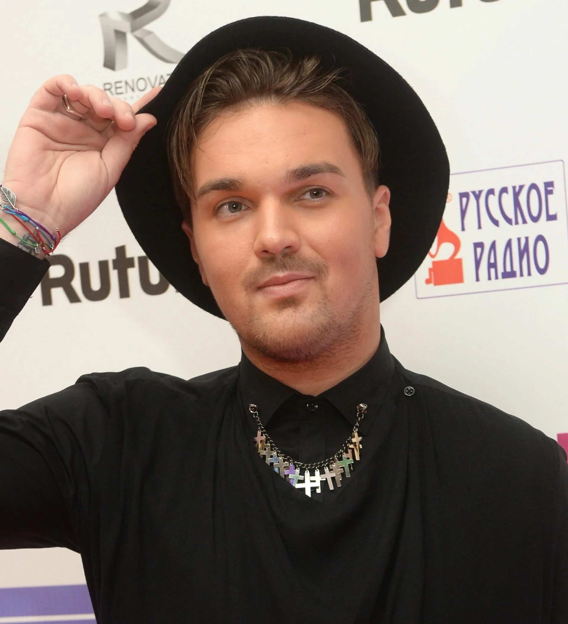 Современные молодые певцы россии. Сергей лазарев 2012. Юркисс. Стас пьеха стрижка. Юрий киселев певец.