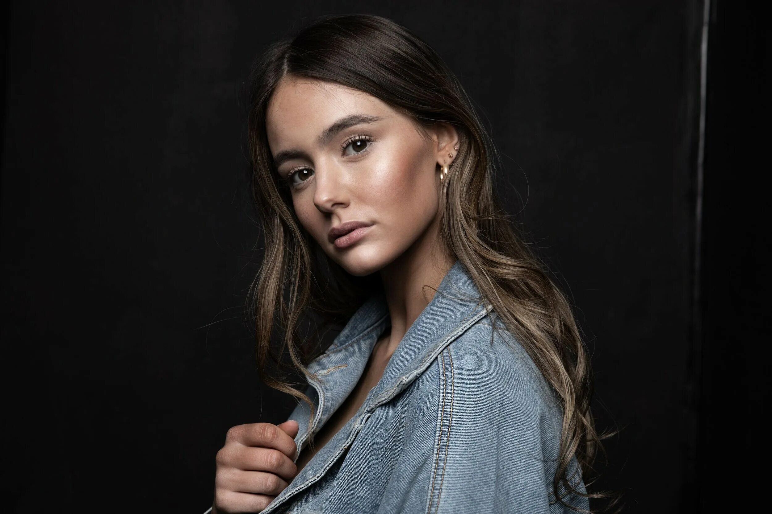Ella grace cervetto. Джулианна гамис. Ella grace фото. Ella grace cervetto. Ella grace 404.