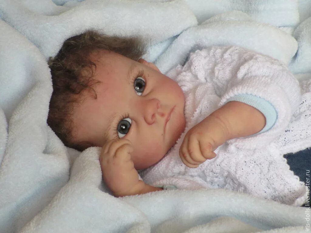 Рино кукла. Кукла таянг с фиолетовыми волосами фото. Айрис реборн. Куклы с глазами точками без носа и рта. Dolls iris.