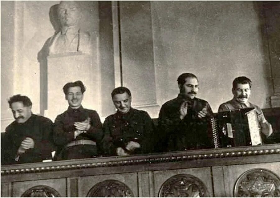Съезд 1934 года. XVII съезд ВКП Б 1934 года. Сталин на 17 съезде ВКП Б. В 1934 Г. на XVII съезде ВКП(Б). XII съезд Всесоюзной Коммунистической партии (ВКП) (Большевиков).