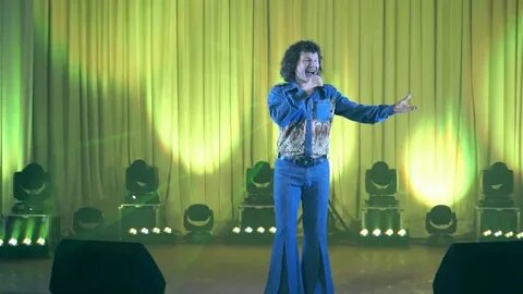 Видео песни улыбнись