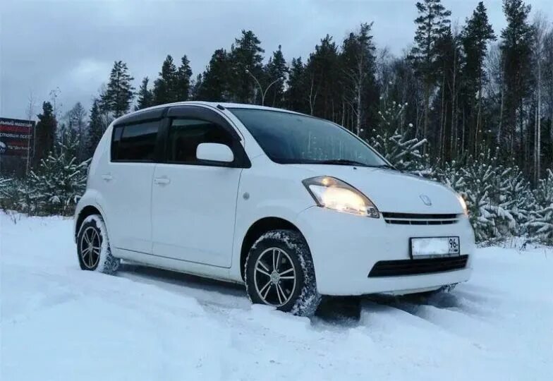 Тойота пассо 2005. Тойота пассо 1. Toyota passo 2009. Тойота пассо 2010 года. Тойота пассо 2010 года.