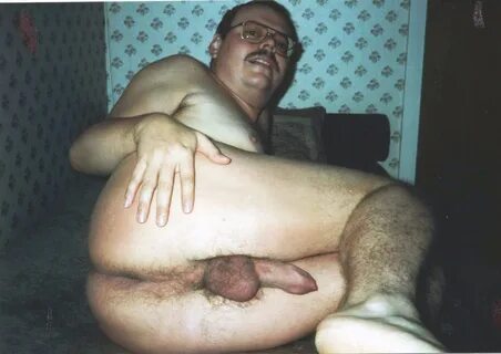 ...naked, photos, Tueffi splitternackt von hinten - Schwanz - Arsch - Arsch...