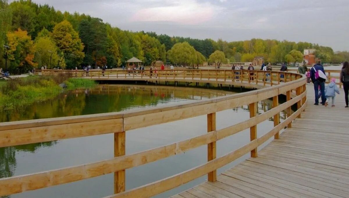 Вода переделкино. Пруд улица федосьино. Удальцовские пруды москва. Переделкино ближнее пруд благоустройство. Пруд улица федосьино.