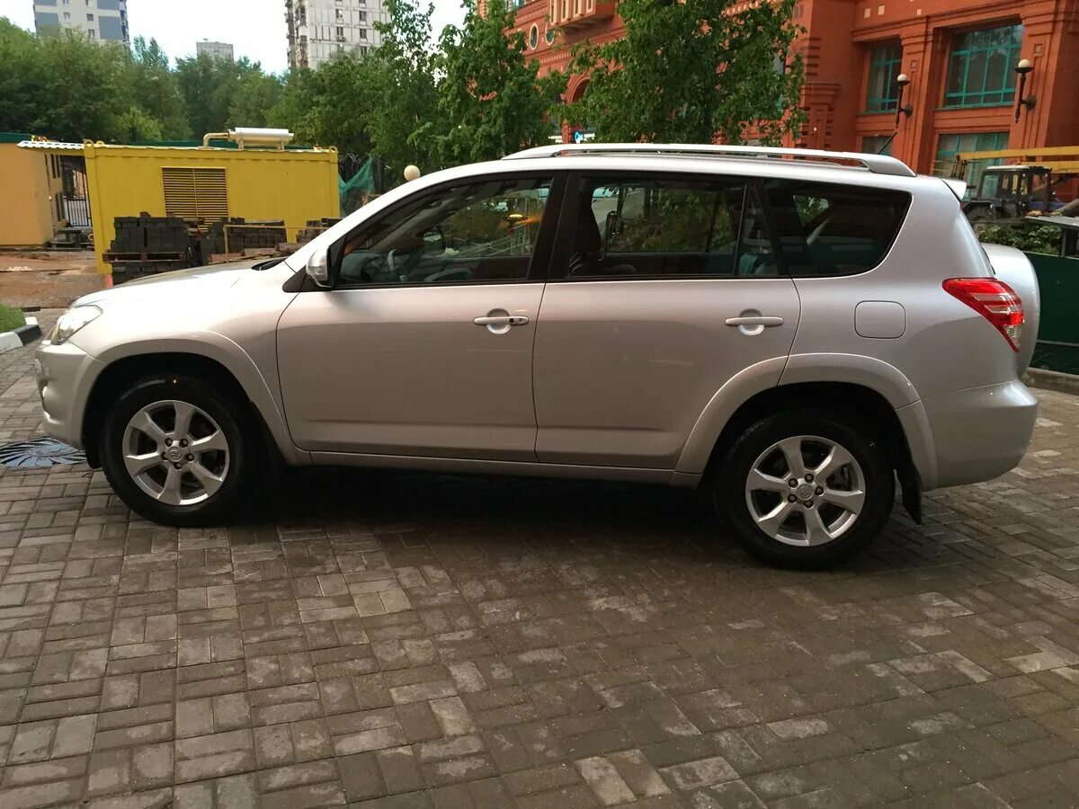 Купить тойота рав 4 лонг. Toyota rav4 2010 long. Toyota rav4 long 2.4. Тойота рав 4 Лонг 2010 года. Тойота рав 4 3 поколение Лонг.