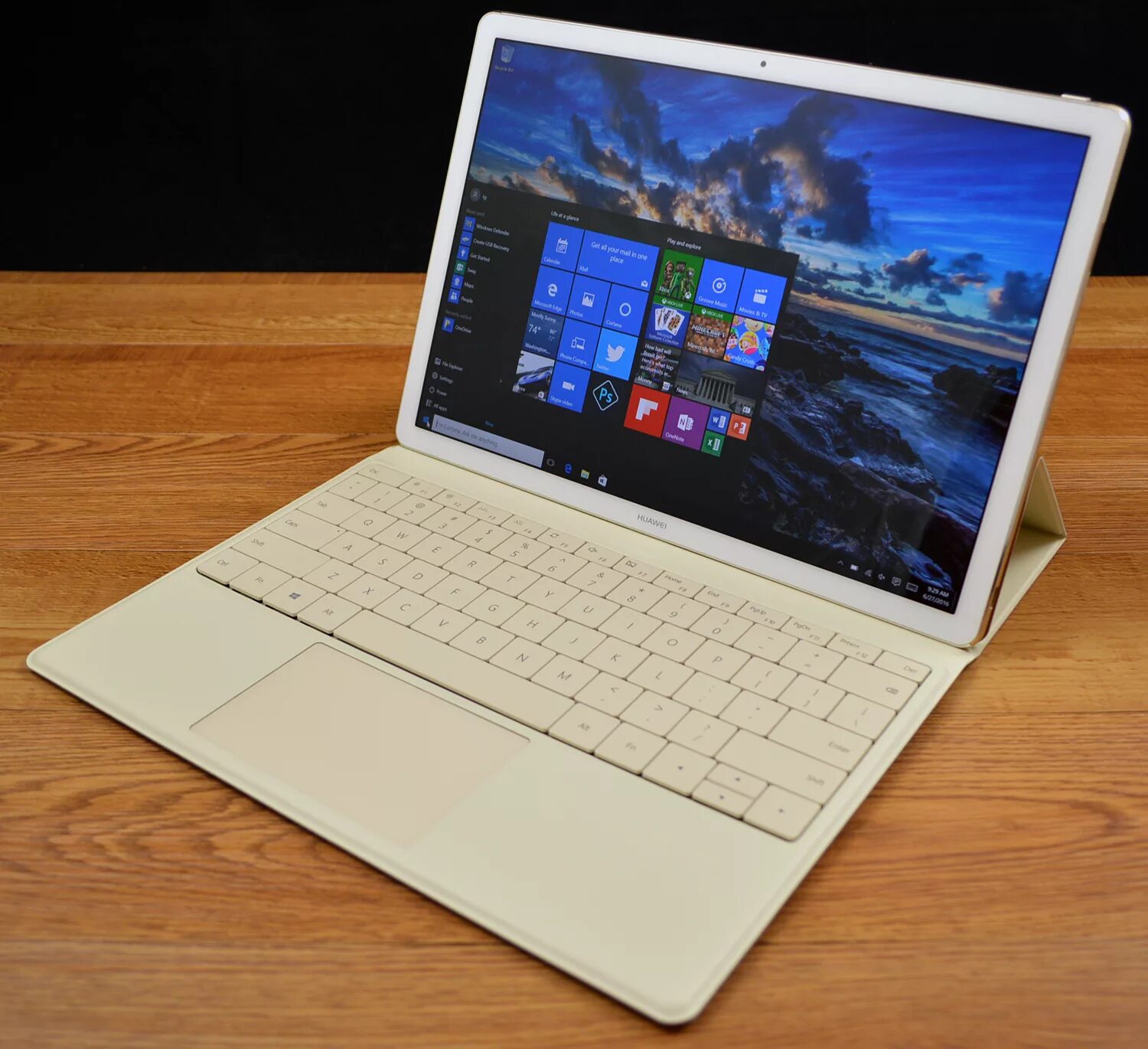 Huawei honor matebook. Huawei MATEBOOK. Хуавей мат бук 16. Huawei MATEBOOK Home-PC. Матебук Apple.