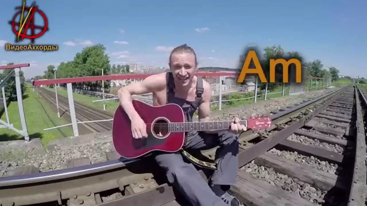 Королева поет песни. Песня флаг моего государства майданов. Песня страны видео. Песня страны видео. Наташа королёва маленькая страна.