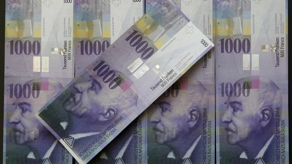 Какая валюта в швейцарии. Валюта швейцарии швейцарский франк 1000. банкнота 1000 швейцарских франков. 1000 швейцарских франков купюра. франки швейцарские валюта 1000.