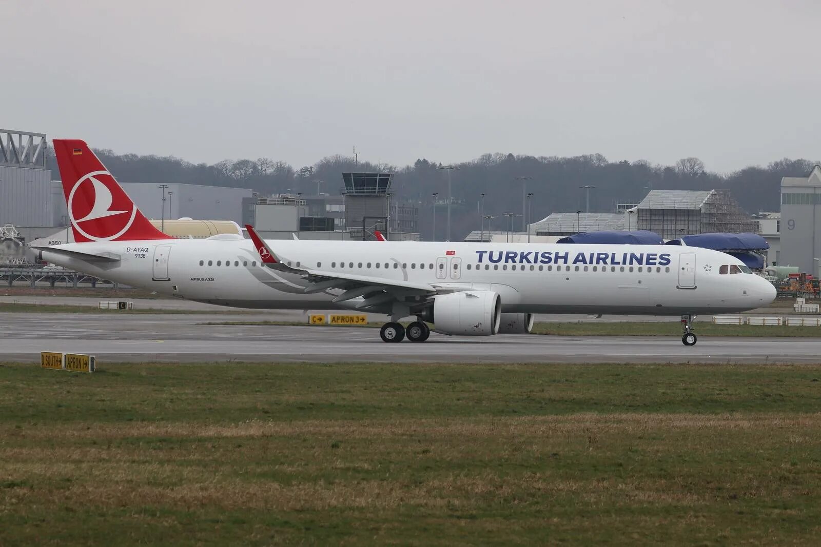 Туркиш эйрлайнс отзывы. Airbus a321 турецкие авиалинии. A321-271nx. Туркиш лайн Airbus a321-200. А321-271.