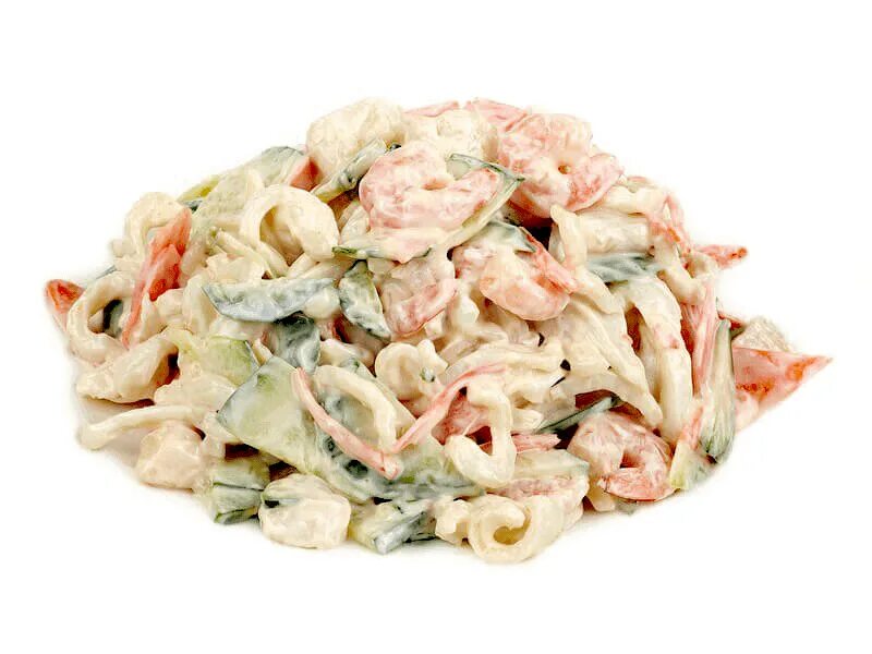 Кальмар свежий огурец. Салат с кальмарами. салат с морепродуктов вкусный с майонезом. салат из морепродуктов китайский. салат из кальмаров и креветок.