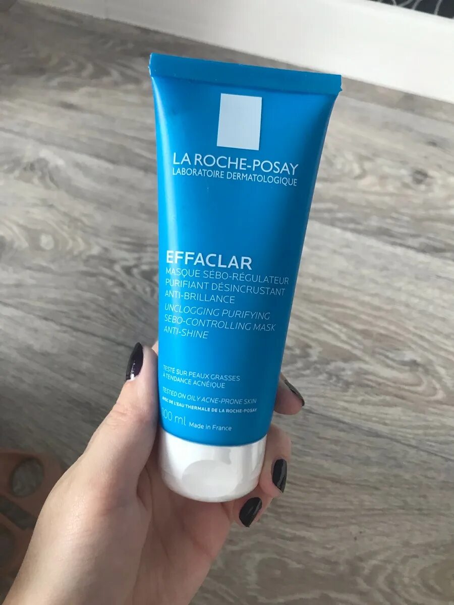 Effaclar маска очищающая матирующая маска. Маска la Roche от чёрных точек. Ля Рош солнцезащитный гель крем матирующий какого цвета.