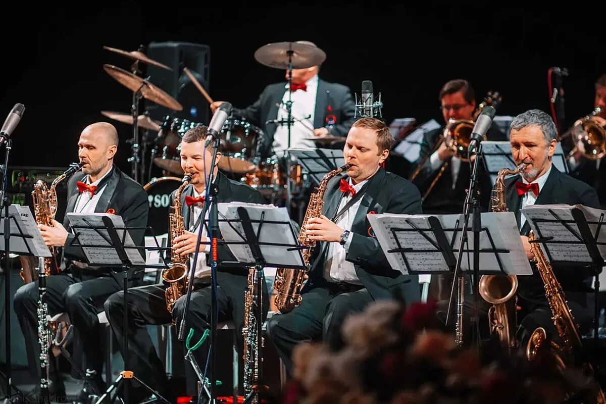 музыка джазового оркестра. джазовый оркестр дюка эллингтона. биг бэнд олега лундстрема. джаз оркестр олега лундстрема. биг бэнд олега лундстрема.