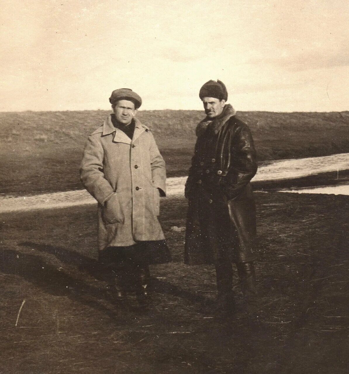 Совхоз т. Тихон александрович юркин. совхоз хуторок 33 год. юркин тихон александрович кладбище.