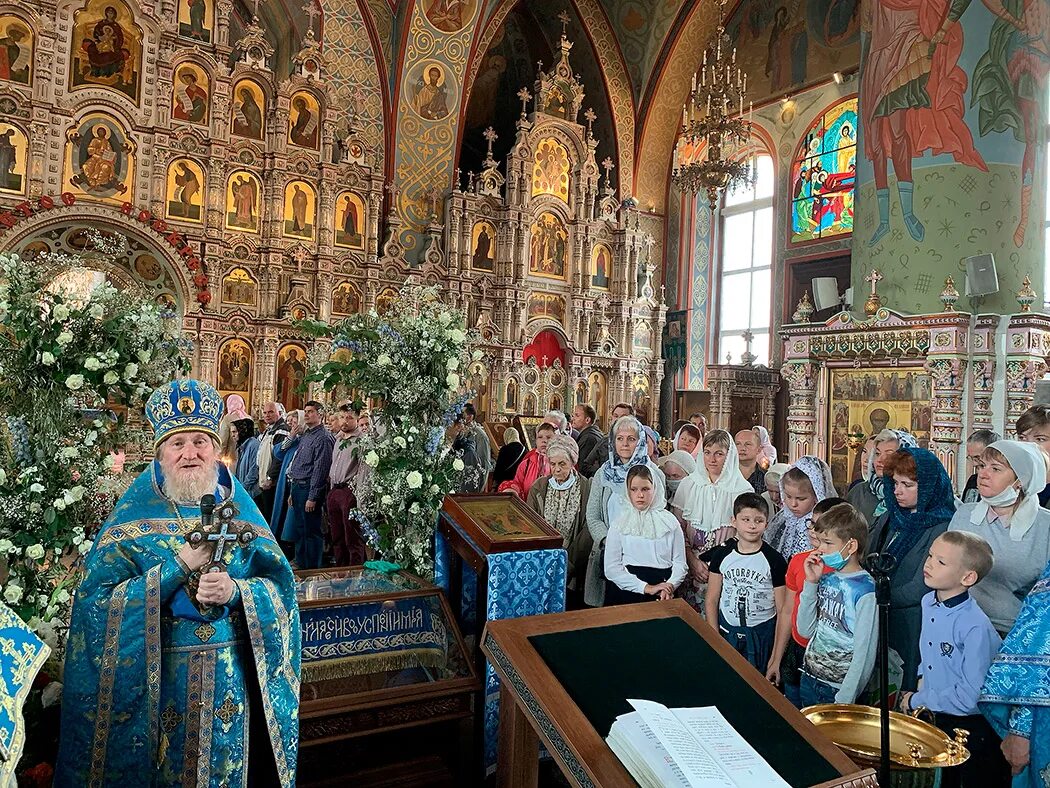 служба в троицком соборе щелково